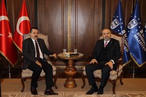 Şanlıurfa Milletvekili Faruk &Ccedil;elik'ten Bursa'da Başkan Aktaş'a ziyaret