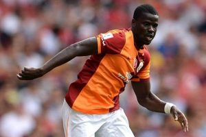 Eboue, Prens Harry'den g&uuml;&ccedil; almış