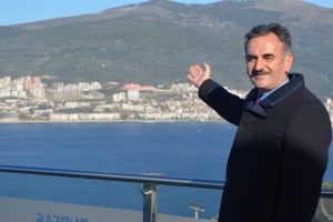 Bursa Gemlik Belediye Başkanı Yılmaz: "Gemlik taşınmıyor Gemlik d&ouml;n&uuml;ş&uuml;yor"