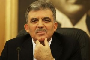 AK Parti'den G&uuml;l'&uuml;n a&ccedil;ıklamalarına ilk resmi tepki