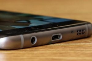 Galaxy S9'da kulaklık girişi olacak mı?