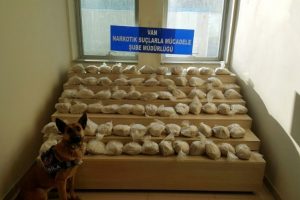 Van'da zehir tacirlerine dev darbe: 178 kilo eroin...