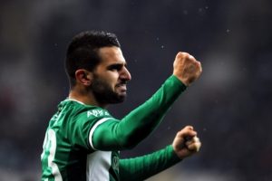 Aziz Eraltay Bursaspor'un s&uuml;rpriz golc&uuml;s&uuml; oldu!