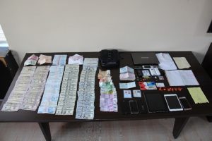 Gaybubet evlerinde 200 bin lira ele ge&ccedil;irildi