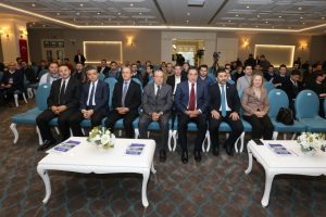 Bursa Valisi İzzettin K&uuml;&ccedil;&uuml;k: &Uuml;niversitelere b&uuml;y&uuml;k g&ouml;rev d&uuml;ş&uuml;yor