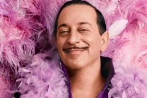 Cem Yılmaz'a Zeki M&uuml;ren kost&uuml;m&uuml;