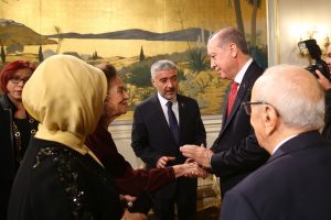 Cumhurbaşkanı Erdoğan'a Tunus'ta devlet nişanı takdim edildi