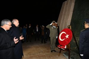Cumhurbaşkanı Erdoğan'dan şehitler anıtına ziyaret