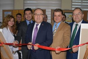 "Zeka K&uuml;p&uuml; Teknoloji ve Kodlama Laboratuvarı" a&ccedil;ıldı