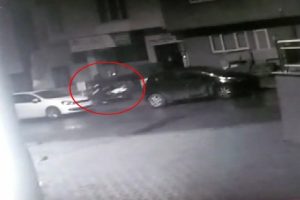 Sokakta &ccedil;alınmadık motosiklet bırakmadılar