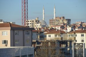 Bursa'da rant odaklı kentsel d&ouml;n&uuml;ş&uuml;m hız kesmiyor!