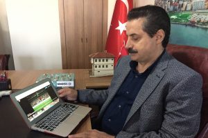 Milletvekili Faruk &Ccedil;elik "Yılın Fotoğrafları" oyladı