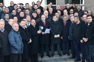Eski DP'lilerden Kılı&ccedil;daroğlu'na su&ccedil; duyurusu