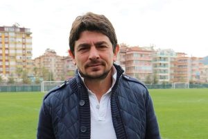 Alanyaspor'da sportif direkt&ouml;rle yollar ayrıldı