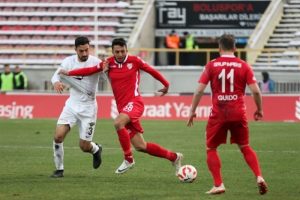 Boluspor geriden gelerek Akhisar'ı devirdi!