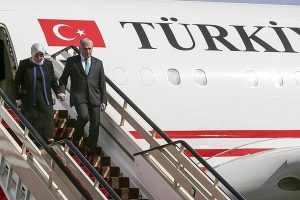 Başbakan Yıldırım yurda d&ouml;nd&uuml;