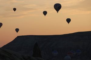 Kapadokya'da balon u&ccedil;uşları iptal edildi