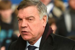 Sam Allardyce'tan Cenk Tosun a&ccedil;ıklaması