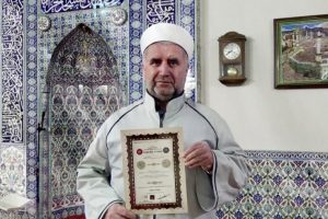 57 yaşında hafız oldu
