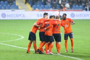 2017'nin lideri de Medipol Başakşehir