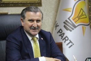 Gen&ccedil;lik ş&uuml;hedanın izinden y&uuml;r&uuml;yecek