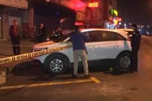 Gazino &ccedil;ıkışında silahlı kavga