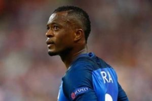 Galatasaray'dan Evra s&uuml;rprizi