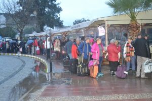 Midilli Adası'na tatilci ilgisi! Bursa'dan da gidiyorlar