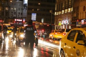 Yılbaşı &ouml;ncesinde İstanbul genelinde asayiş denetimi