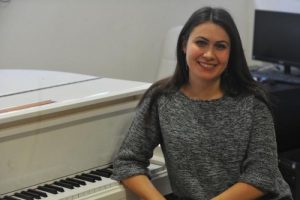 Piyano dahilerinin Bursa'daki avcısı Elena Çekiç