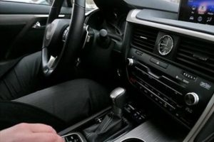 'Otomobil fiyatları y&uuml;zde 5-10 artabilir'
