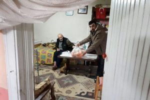 Bursa Orhangazi Belediyesi'nden kimsesizlere yardım