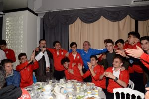 Bursa'da şampiyon H&uuml;rriyetspor'a moral gecesi