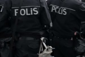 İstiklal Caddesi'nde insan seli