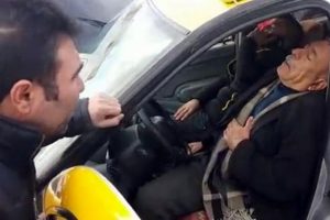 Para nakil aracının &ccedil;arptığı takside can pazarı