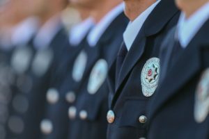G&ouml;r&uuml;nmeyen d&ouml;vme polisliğe engel olmayacak!