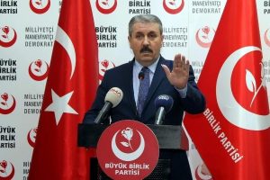 Destici: İran halkı kendi problemini &ccedil;&ouml;zecek g&uuml;&ccedil;te