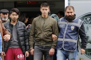 Rahatsız ettiği iddiasıyla eski sevgilisini &ouml;ld&uuml;rtt&uuml;