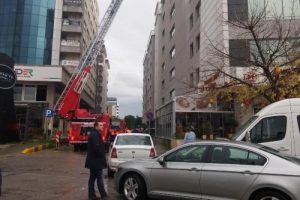 Adliye ek binasında baca yangını