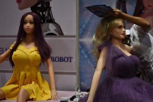 'Seks robotları insanları &ouml;ld&uuml;rebilir'