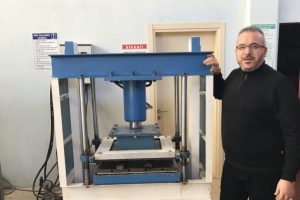 &Uuml;niversiteliler, ahşap modifikasyonunu alanında &ccedil;evreci y&ouml;ntem geliştirdi