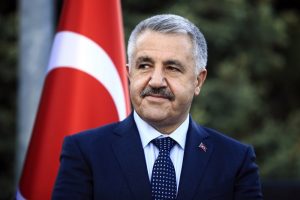 Bakan Arslan: İlk yılında en az 70 milyon yolcu ağırlayacak