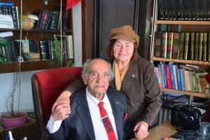 'Ahi Baba'nın en b&uuml;y&uuml;k destek&ccedil;isi 'Ahi Anne'
