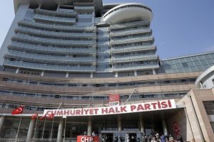 CHP kapılarını sporculara a&ccedil;ıyor