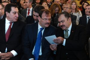 Bakan Eroğlu Bursa'da: "Uludağ'a bol para harcayan turistleri &ccedil;ekmeliyiz"