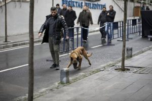 Kılı&ccedil;daroğlu'nun ziyareti &ouml;ncesinde Beşiktaş'ta geniş g&uuml;venlik &ouml;nlemi