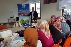 Bursa Yıl-Mek'te aile i&ccedil;i iletişimin &ouml;nemi anlatılıyor
