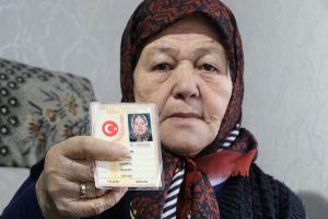 Kimliğinde ay ve g&uuml;n yazmıyor