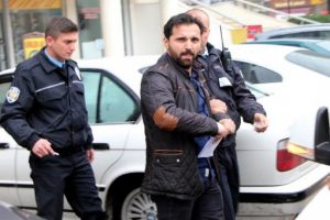 FET&Ouml; ş&uuml;phelisi noterde yakalandı