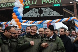 &Ccedil;avuşoğlu ve Eroğlu, Bursa Uludağ'da yeni eğitim &uuml;ss&uuml;n&uuml;n startını verdi
